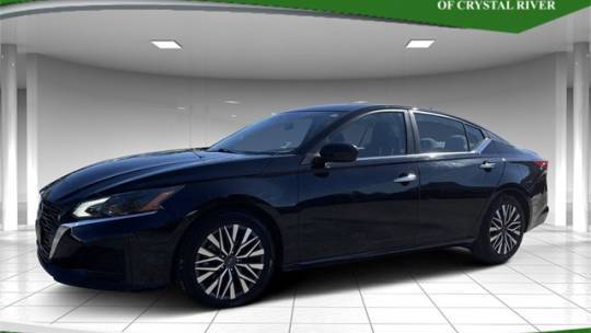 2023 Nissan Altima SV — Sedan — 54,181 mi — Crystal River, FL