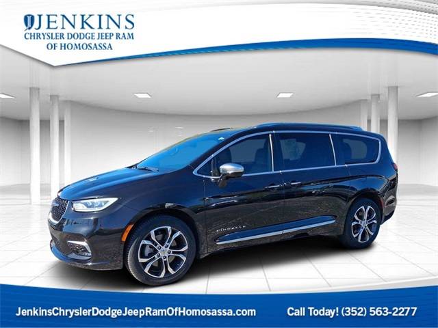 2023 Chrysler Pacifica Pinnacle — Minivan — 46,446 mi — Homosassa, FL