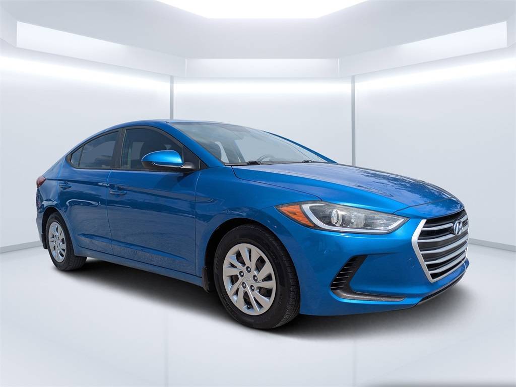 2017 Hyundai Elantra SE — Sedan — 152,417 mi — Jacksonville, FL