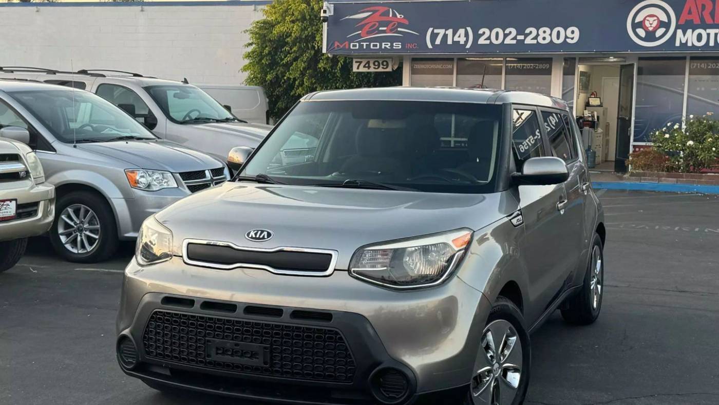 2015 Kia Soul Base — Hatchback — 82,990 mi — Buena Park, CA