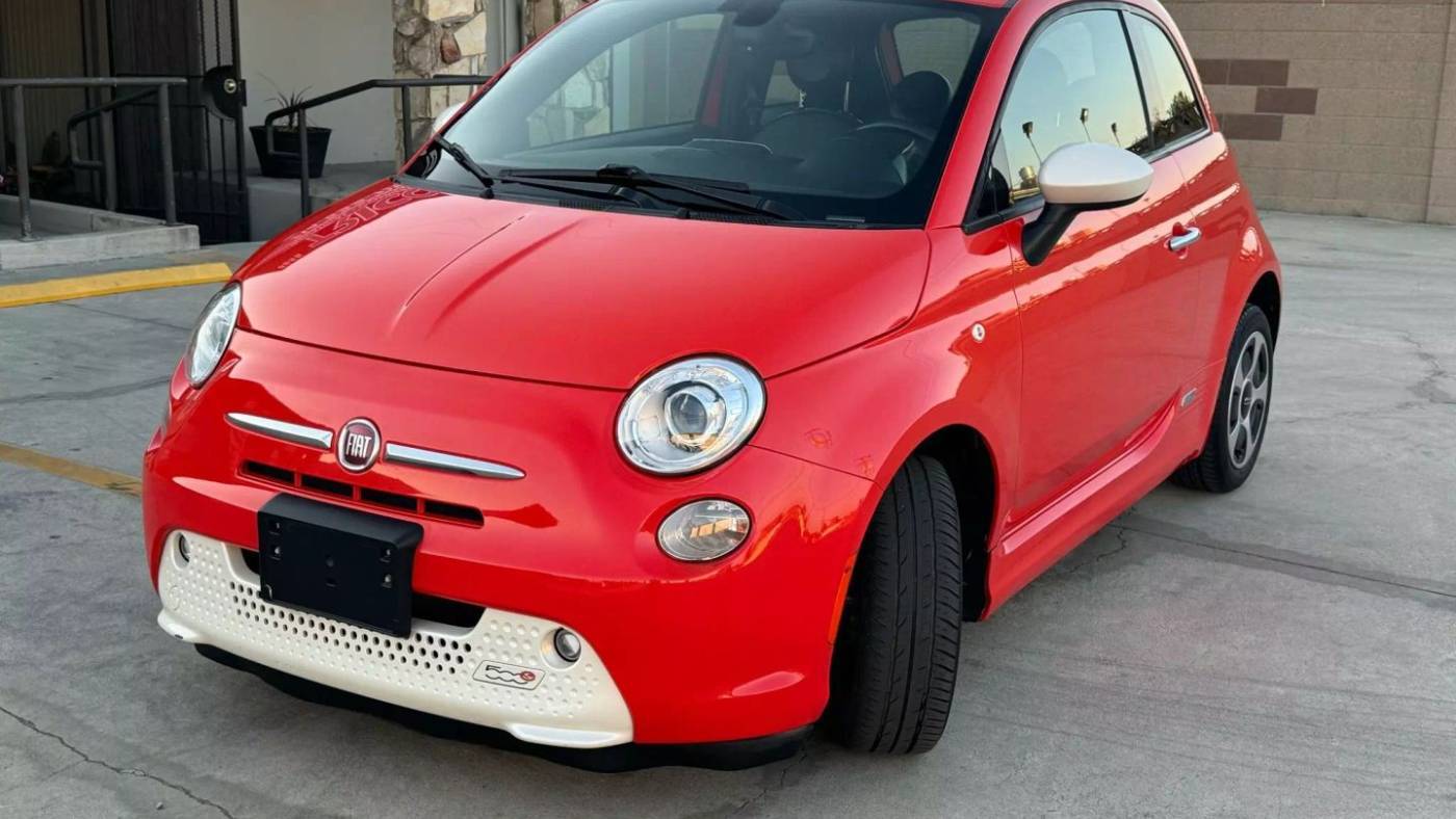 2018 FIAT 500e Base — Hatchback — 39,120 mi — Buena Park, CA