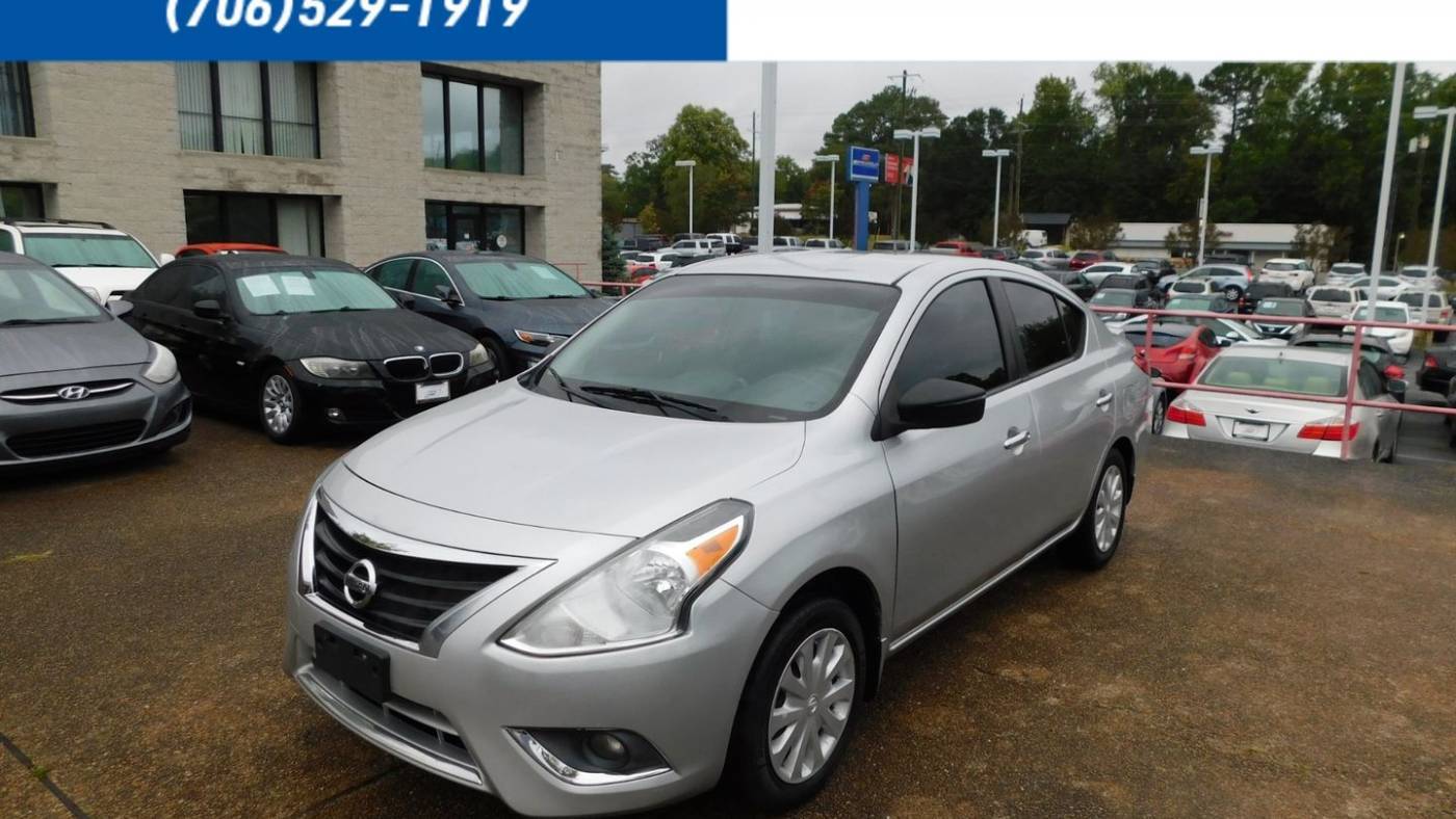 2015 Nissan Versa 1.6 SV — Sedan — 118,573 mi — Dalton, GA