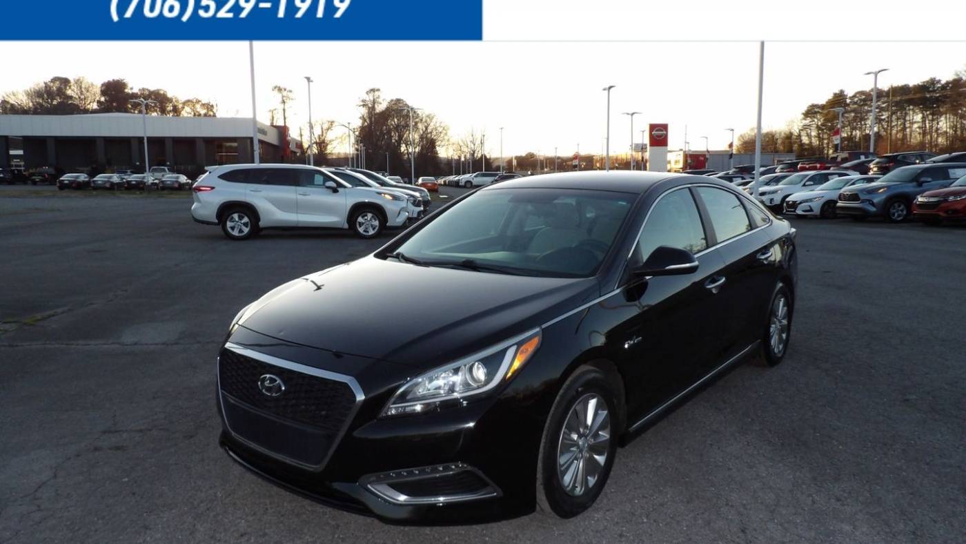 2017 Hyundai Sonata Hybrid SE — Sedan — 179,464 mi — Dalton, GA