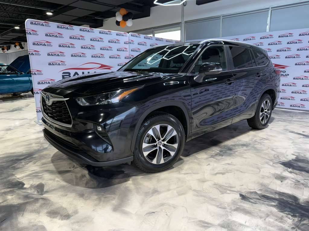 2023 Toyota Highlander Hybrid XLE — SUV — 108,711 mi — Burbank, IL