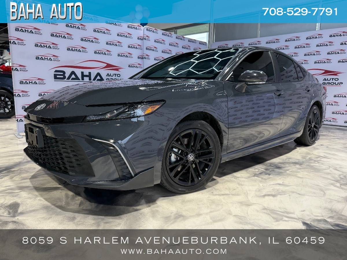 2025 Toyota Camry SE — Sedan — 13,443 mi — Burbank, IL