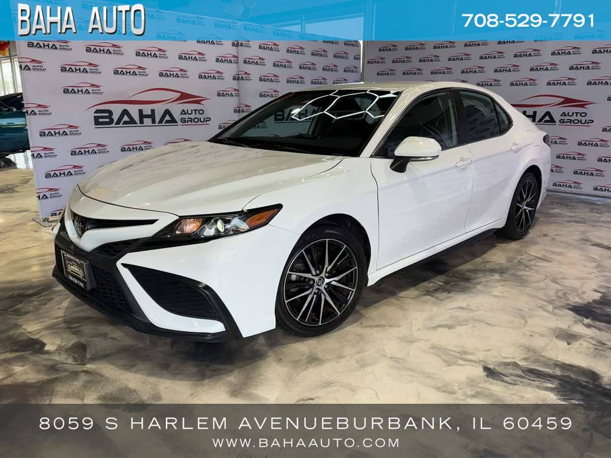 2022 Toyota Camry SE — Sedan — 141,551 mi — Burbank, IL