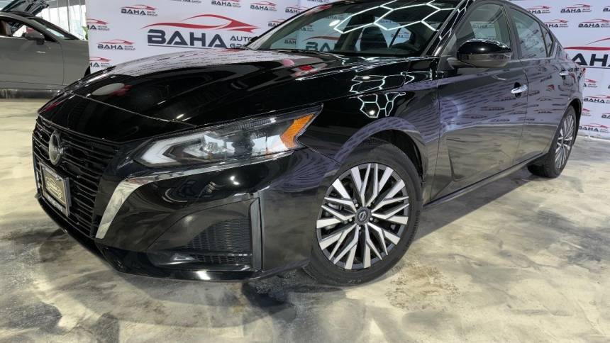 2023 Nissan Altima SV — Sedan — 16,377 mi — Burbank, IL