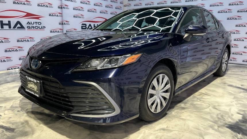 2022 Toyota Camry Hybrid LE — Sedan — 118,571 mi — Burbank, IL