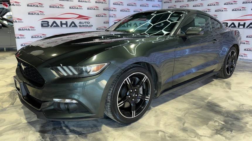 2015 Ford Mustang EcoBoost Premium — Coupe — 126,591 mi — Burbank, IL