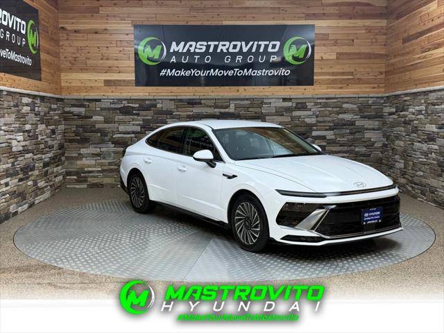 2025 Hyundai Sonata Hybrid SEL — Sedan — 2,242 mi — Yorkville, NY