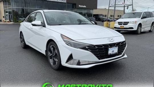 2022 Hyundai Elantra Hybrid Limited — Sedan — 51,407 mi — Yorkville, NY