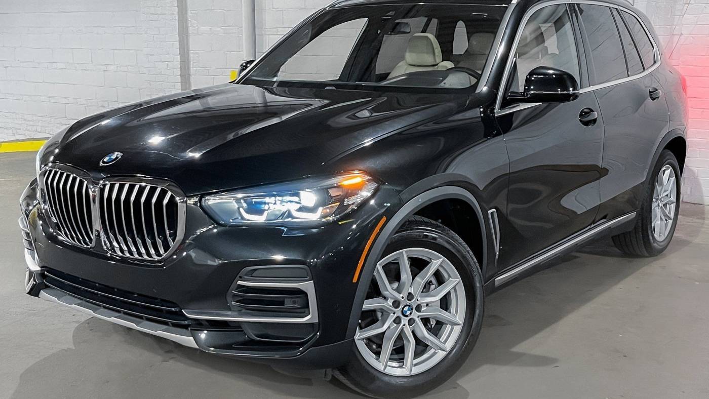 2022 BMW X5 40i — SUV — 14,144 mi — Forest Hills, NY