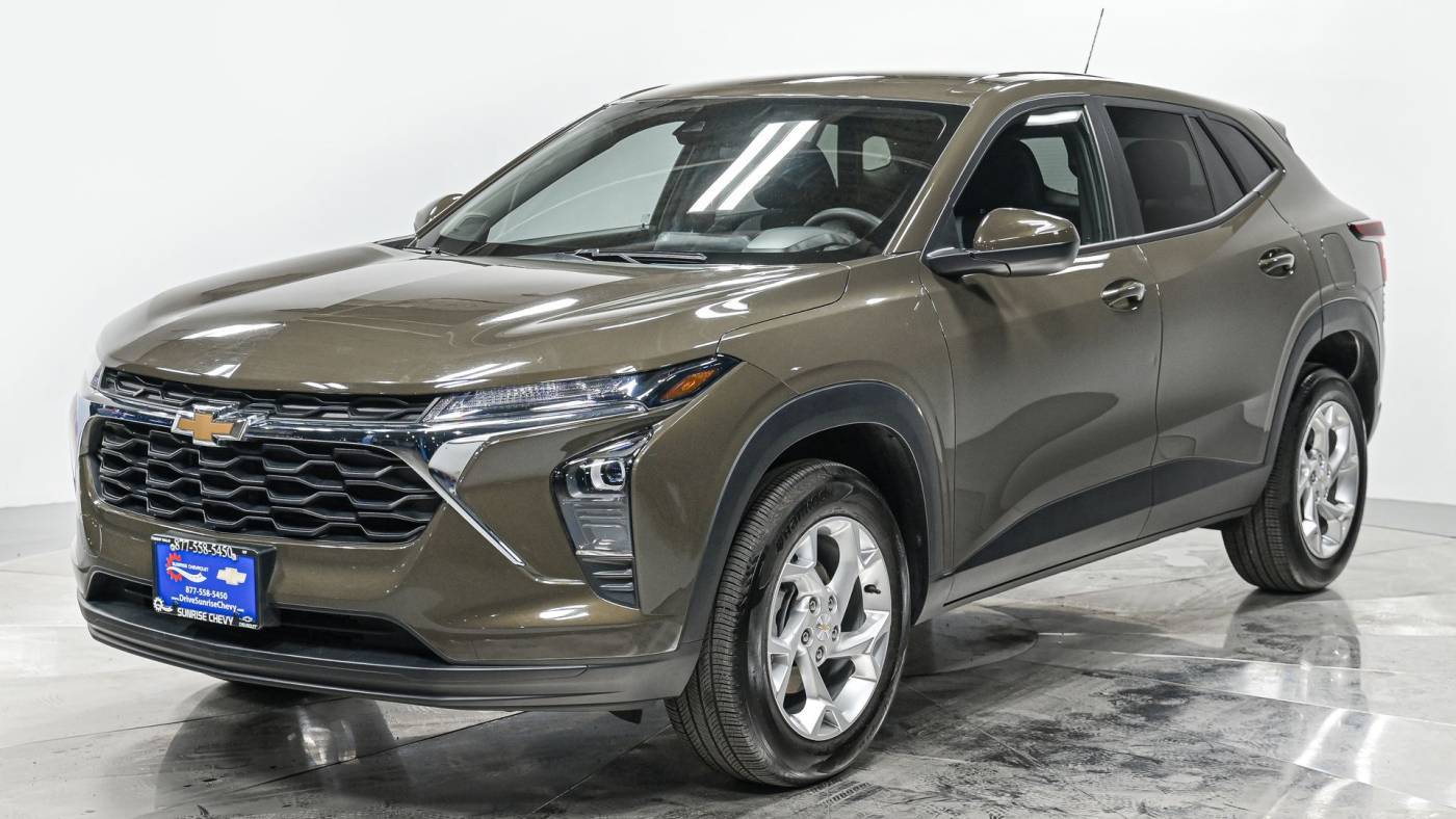 2024 Chevrolet Trax LS — SUV — 8,495 mi — Forest Hills, NY