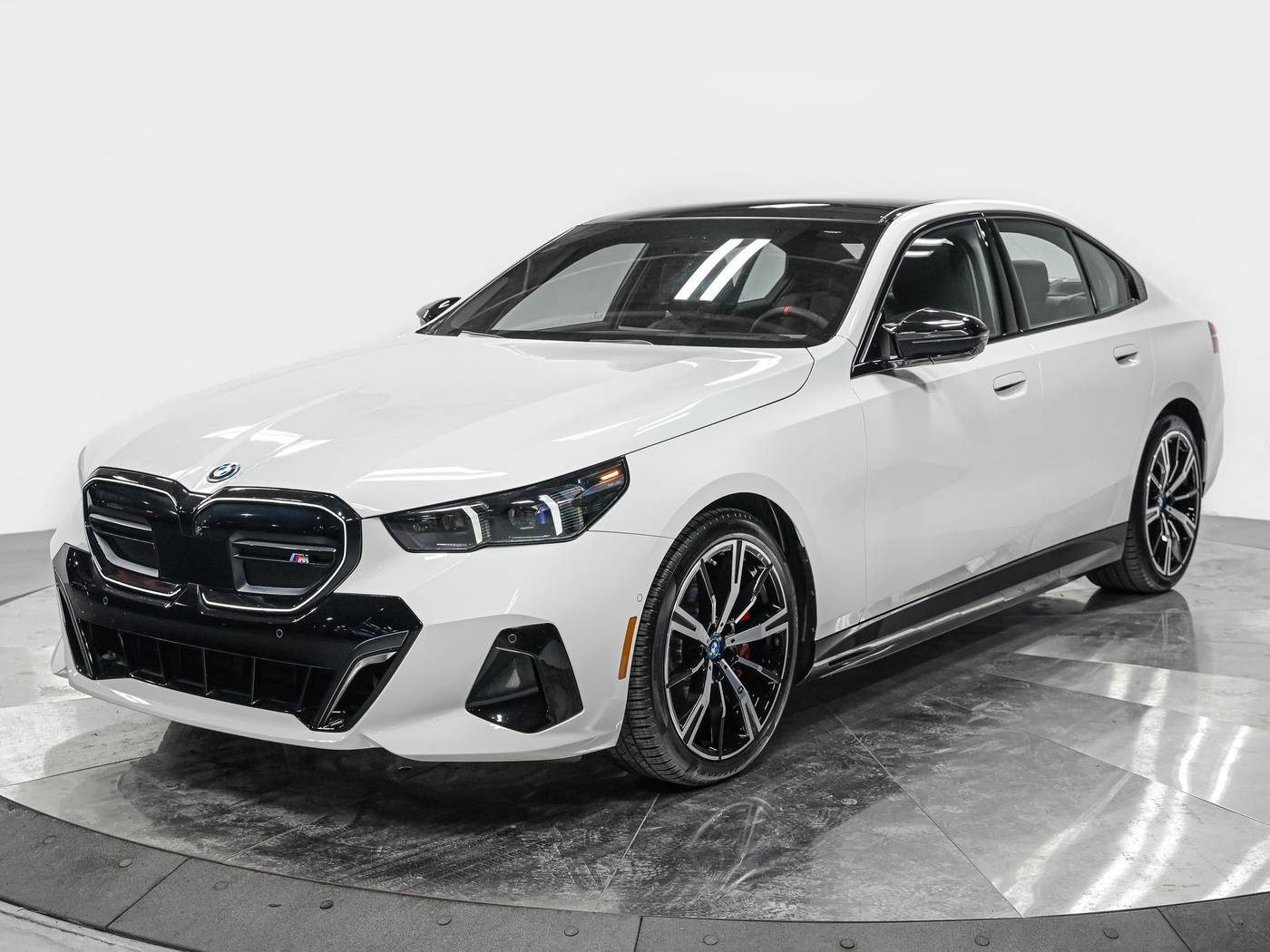 2024 BMW i5 M60 — Sedan — 1,226 mi — Forest Hills, NY