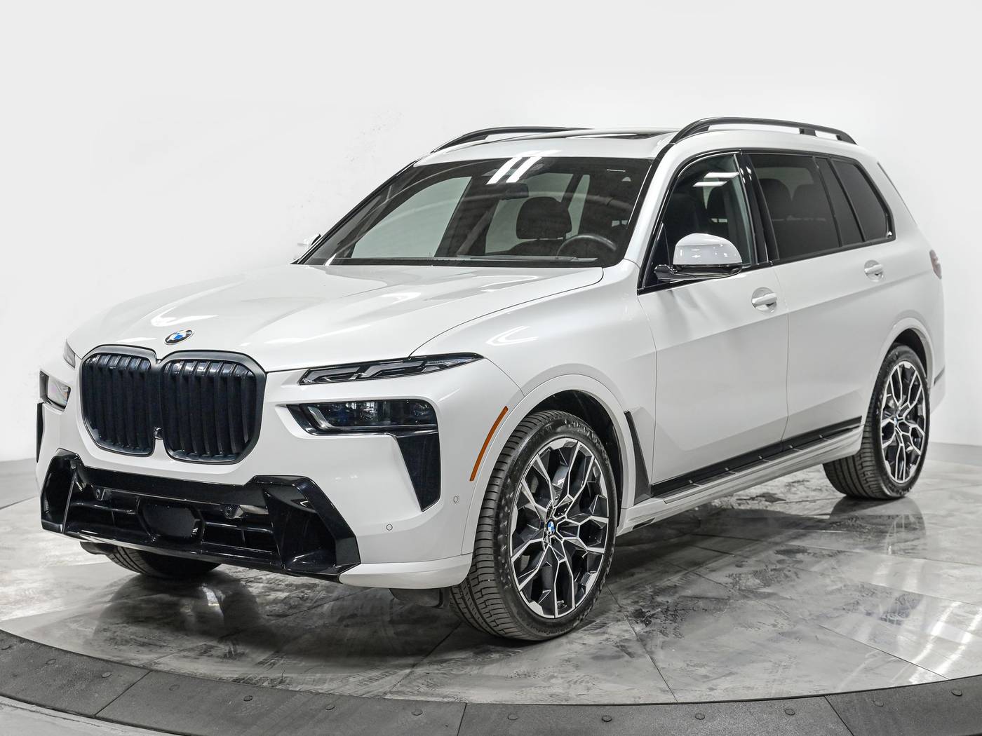 2023 BMW X7 40i — SUV — 22,298 mi — Forest Hills, NY
