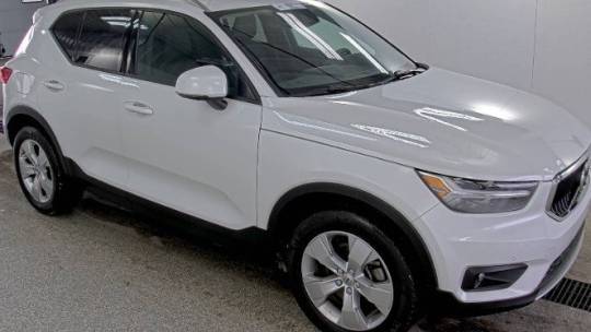 2022 Volvo XC40 Momentum — SUV — 75,139 mi — Houston, TX