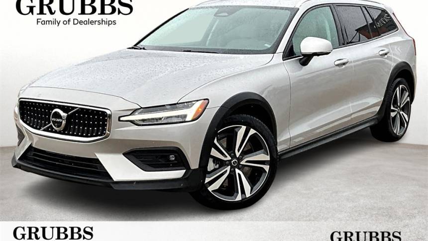 2024 Volvo V60 Cross Country Plus — Wagon — 16,788 mi — Houston, TX