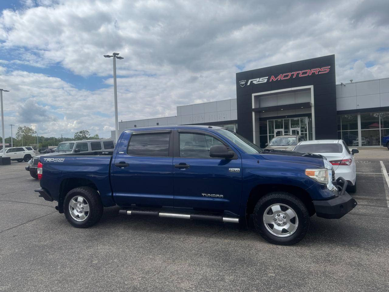 2015 Toyota Tundra SR5