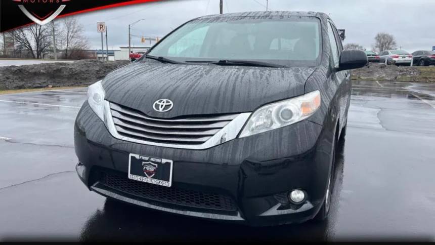 2017 Toyota Sienna XLE Premium — Minivan — 142,956 mi — Indianapolis, IN