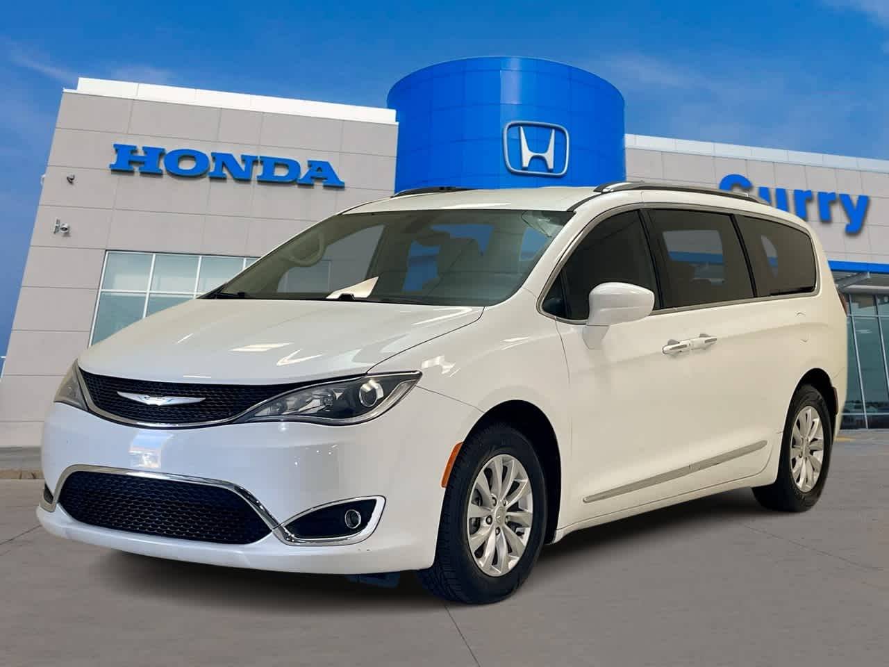 2019 Chrysler Pacifica Touring L — Minivan — 92,642 mi — Chamblee, GA