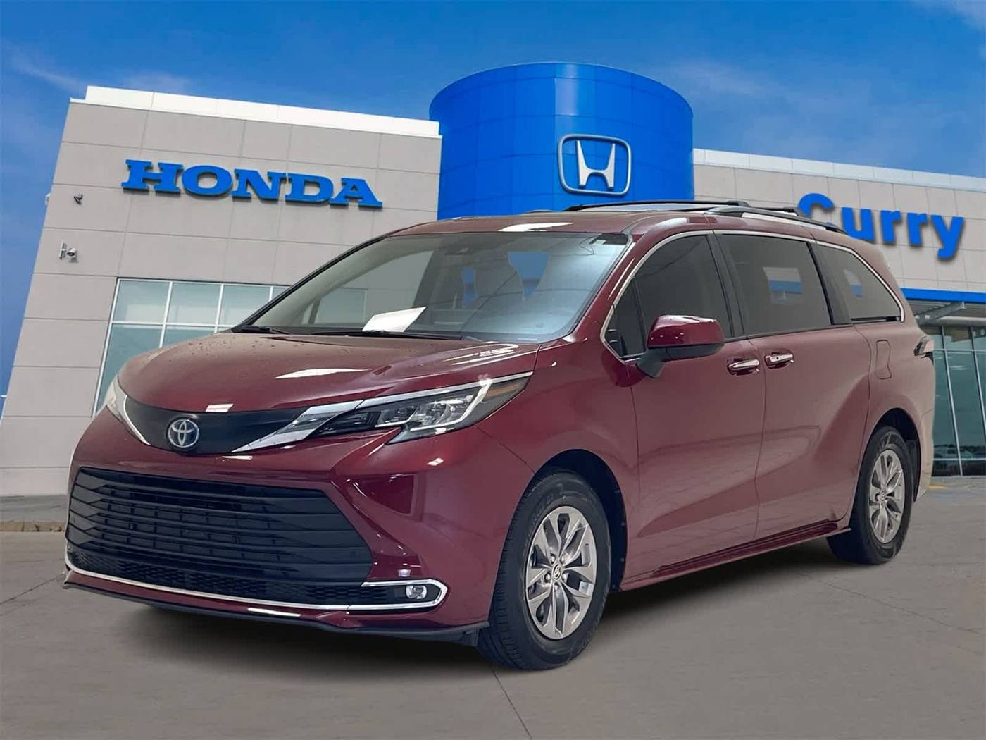 2022 Toyota Sienna XLE — Minivan — 47,112 mi — Chamblee, GA