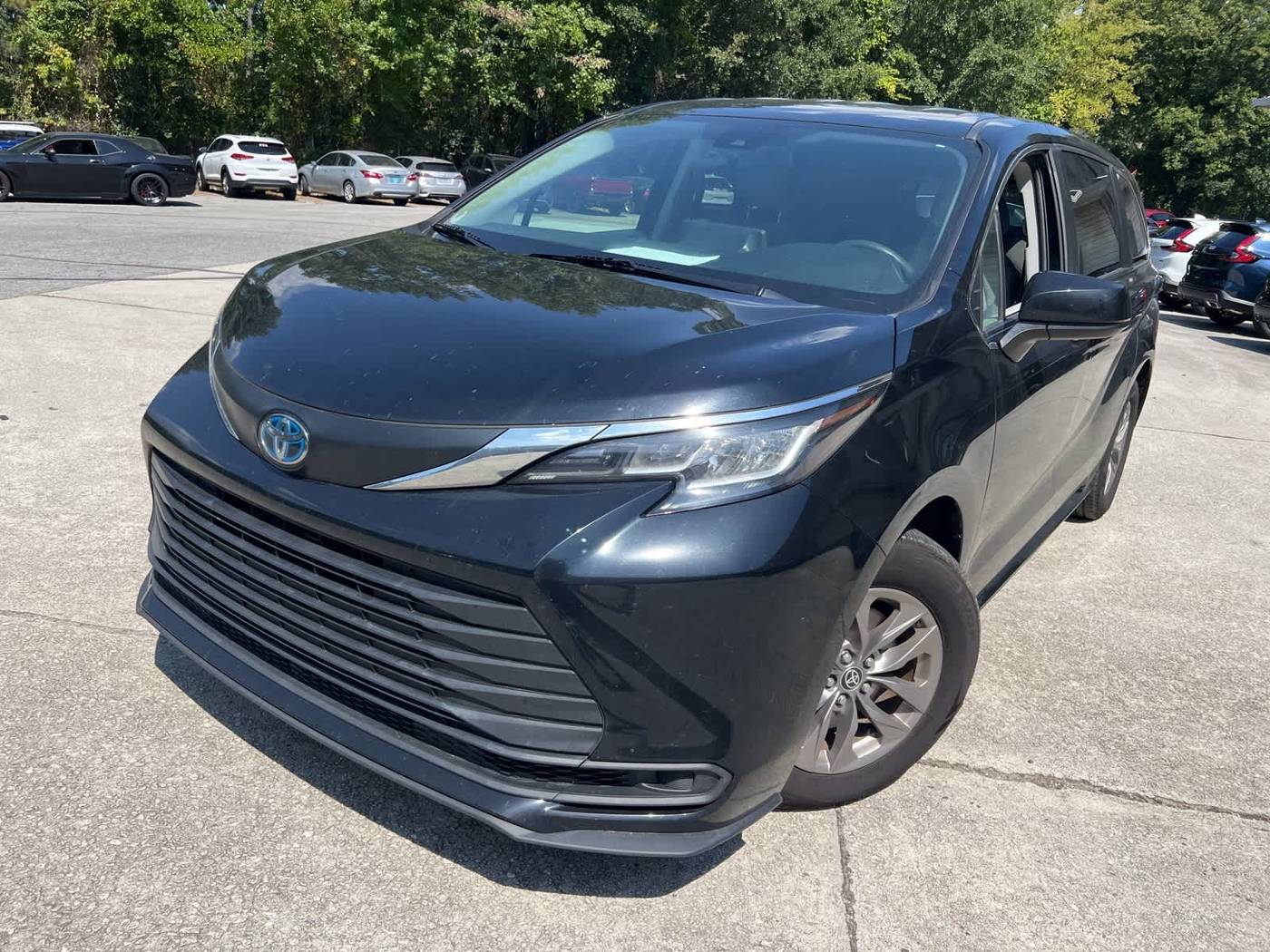 2023 Toyota Sienna LE — Minivan — 64,075 mi — Chamblee, GA