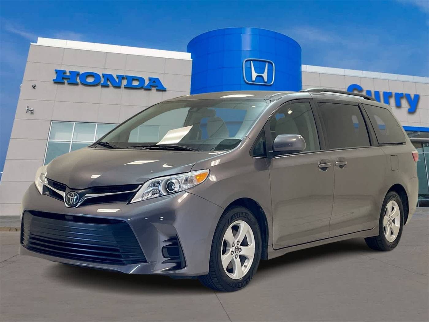 2020 Toyota Sienna LE — Minivan — 83,927 mi — Chamblee, GA