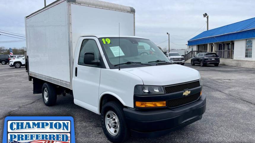 2019 Chevrolet Express Commercial Cutaway 3500 — Chassis Cab Truck — 105,427 mi — Nicholasville, KY