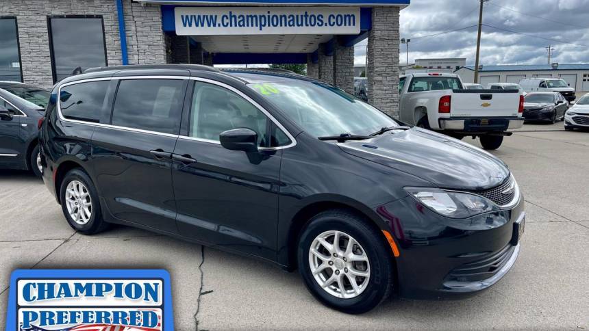 2020 Chrysler Voyager LXI — Minivan — 100,555 mi — Nicholasville, KY