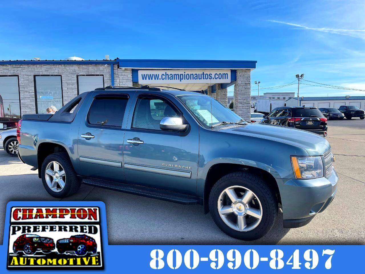 2011 Chevrolet Avalanche LS — Pickup Truck — 156,149 mi — Nicholasville, KY