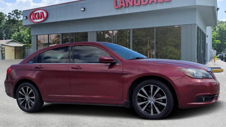 2013 Chrysler 200 Touring — Sedan — 121,856 mi — Valdosta, GA