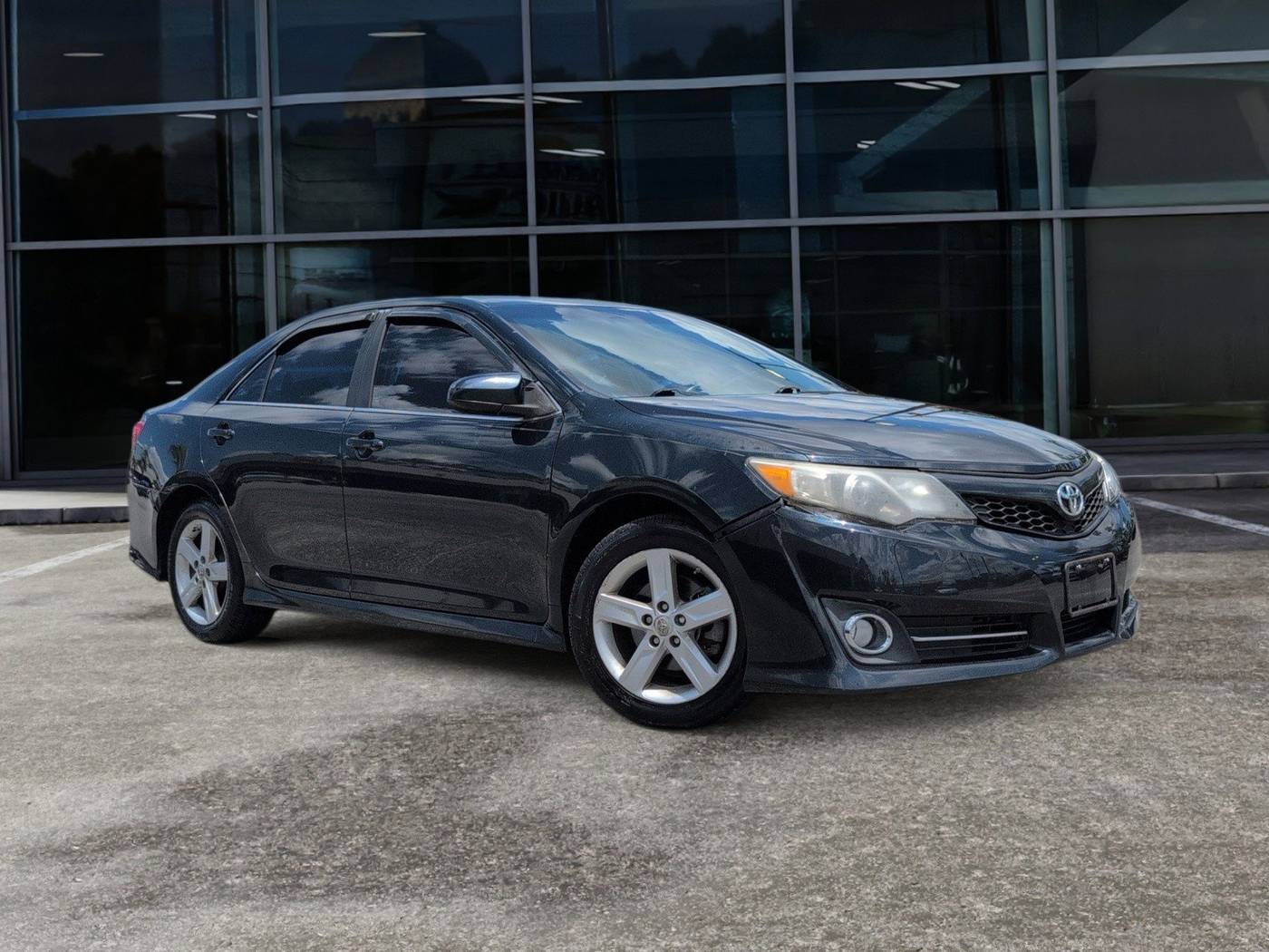 2014 Toyota Camry SE — Sedan — 140,670 mi — Valdosta, GA
