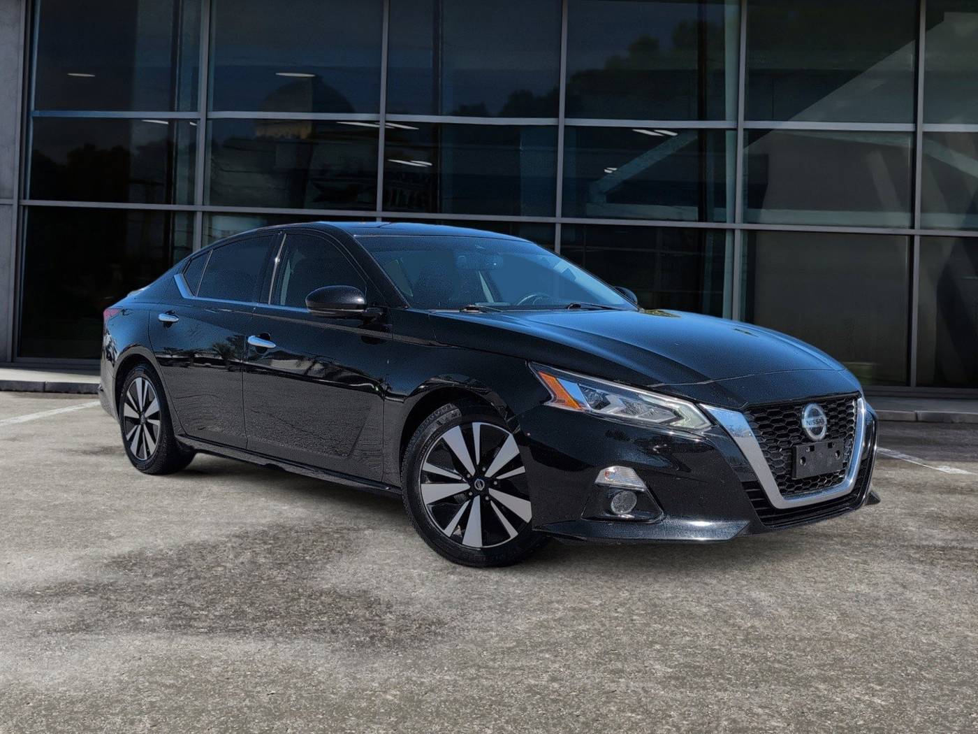 2019 Nissan Altima SL — Sedan — 121,766 mi — Valdosta, GA