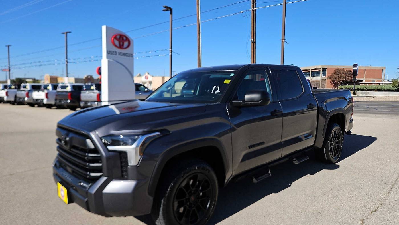 2023 Toyota Tundra SR5 — Pickup Truck — 14,101 mi — San Angelo, TX