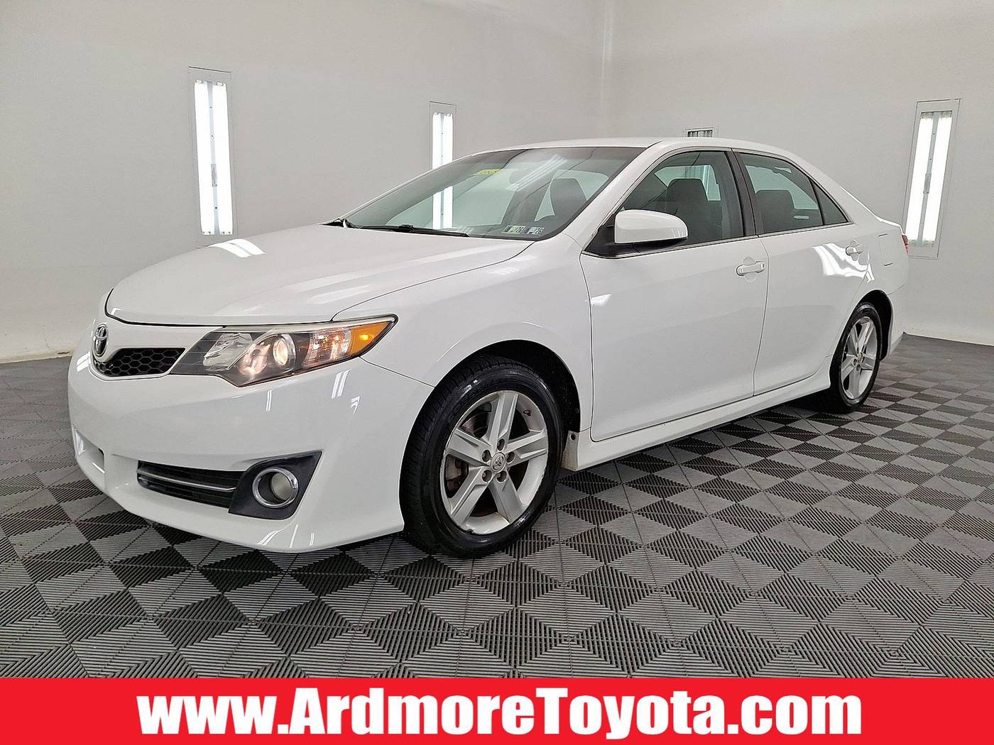 2014 Toyota Camry SE — Sedan — 75,689 mi — Ardmore, PA
