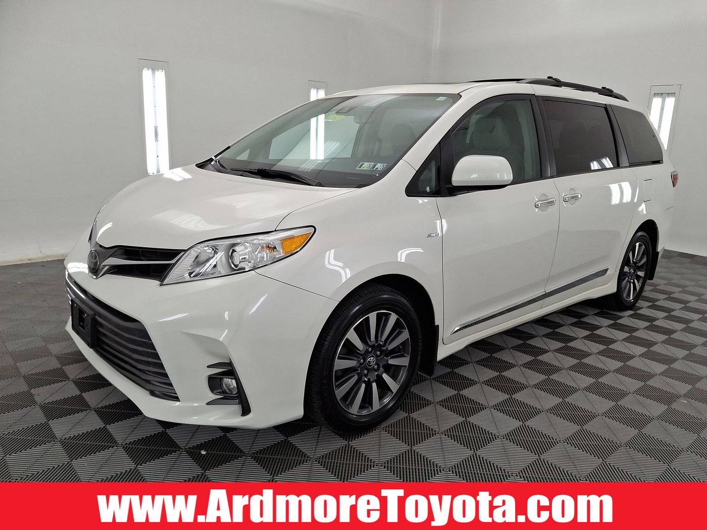 2018 Toyota Sienna XLE Premium — Minivan — 37,720 mi — Ardmore, PA