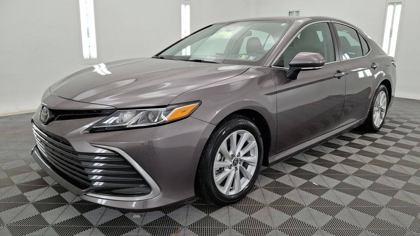 2024 Toyota Camry LE — Sedan — 10,399 mi — Ardmore, PA