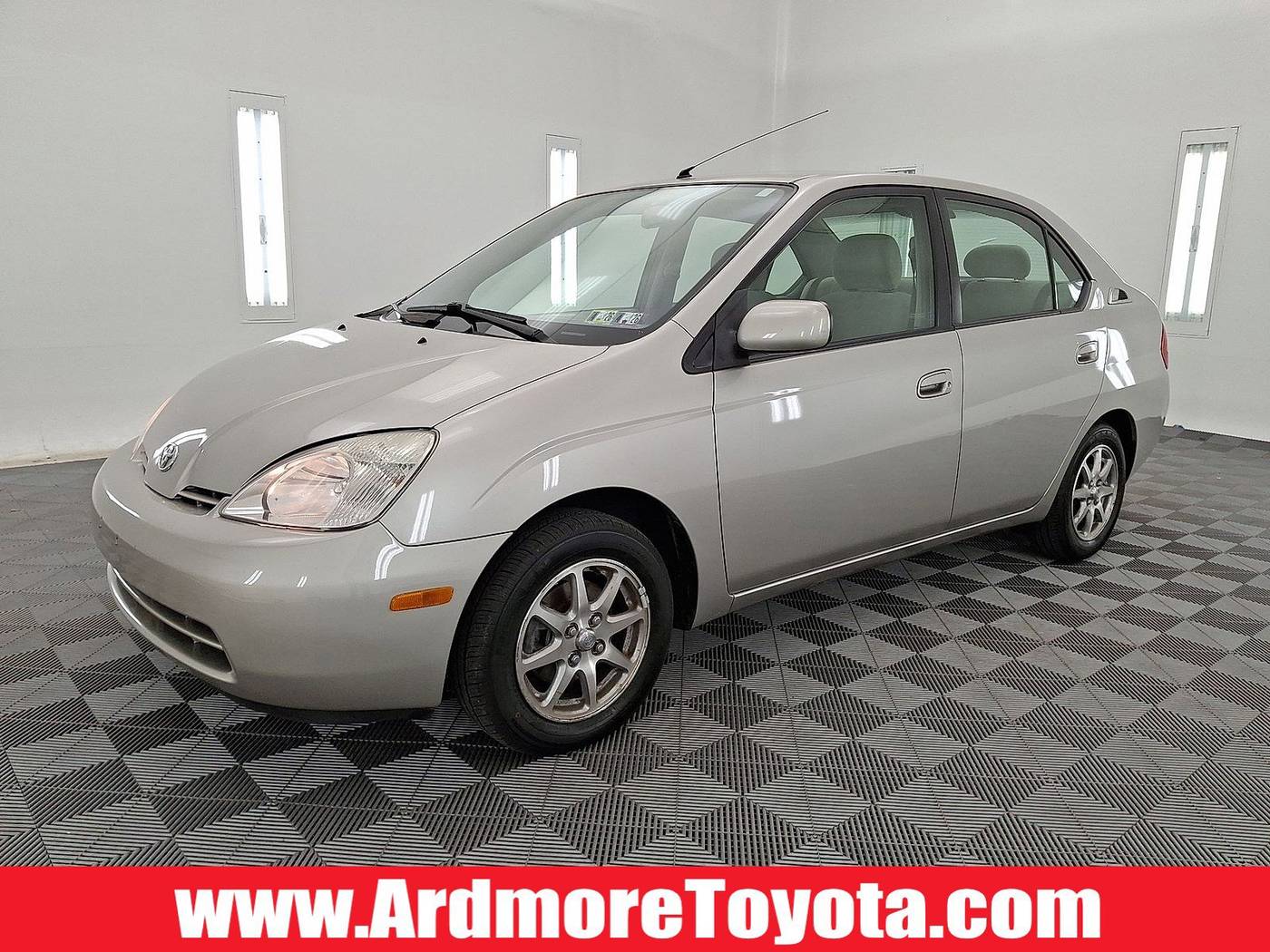2002 Toyota Prius Base — Sedan — 56,146 mi — Ardmore, PA