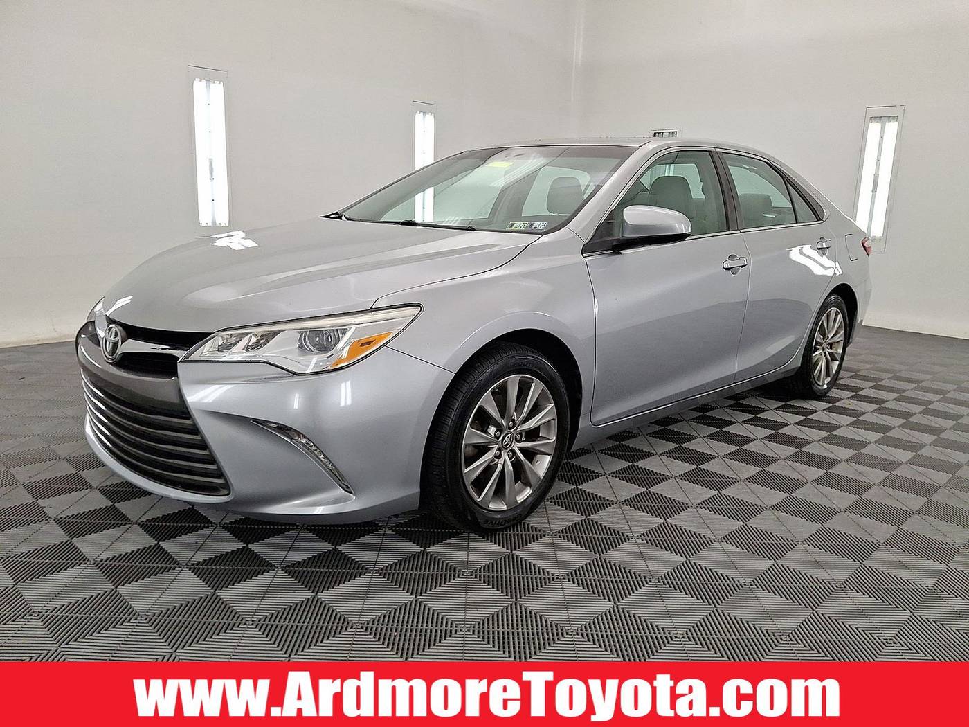 2017 Toyota Camry XLE V6 — Sedan — 98,011 mi — Ardmore, PA