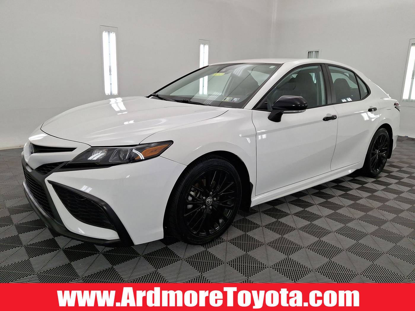 2022 Toyota Camry Hybrid SE Nightshade — Sedan — 28,021 mi — Ardmore, PA