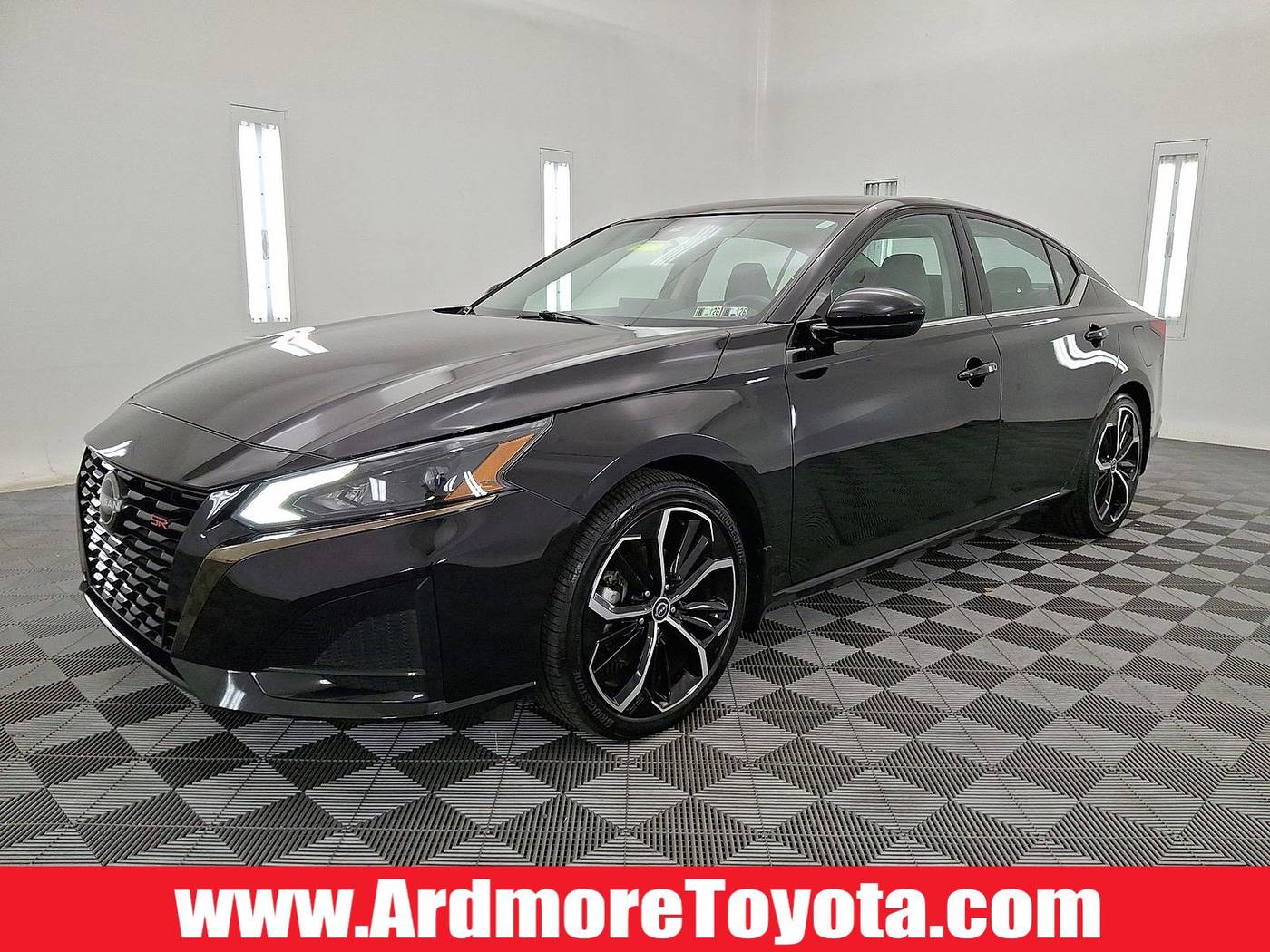 2023 Nissan Altima SR — Sedan — 27,189 mi — Ardmore, PA