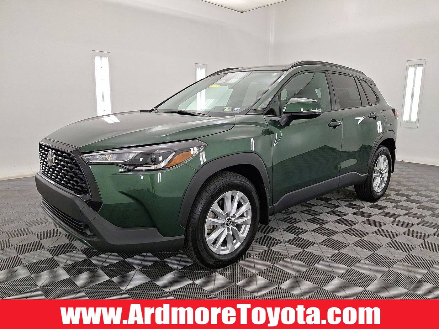 2024 Toyota Corolla Cross LE — SUV — 4,309 mi — Ardmore, PA