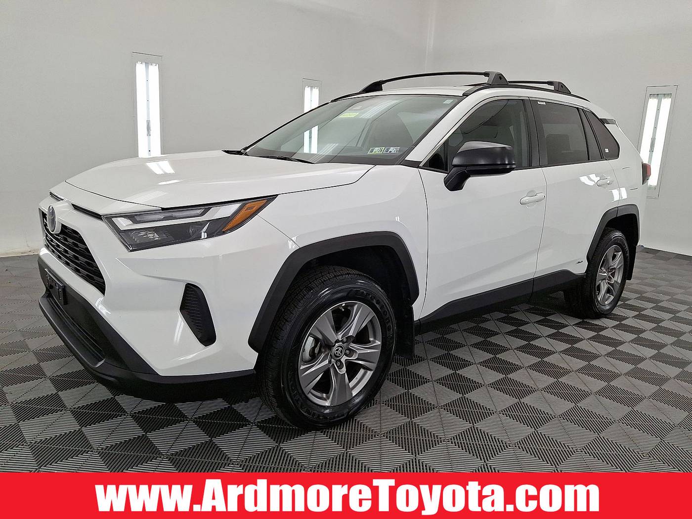2024 Toyota RAV4 Hybrid LE — SUV — 29,883 mi — Ardmore, PA