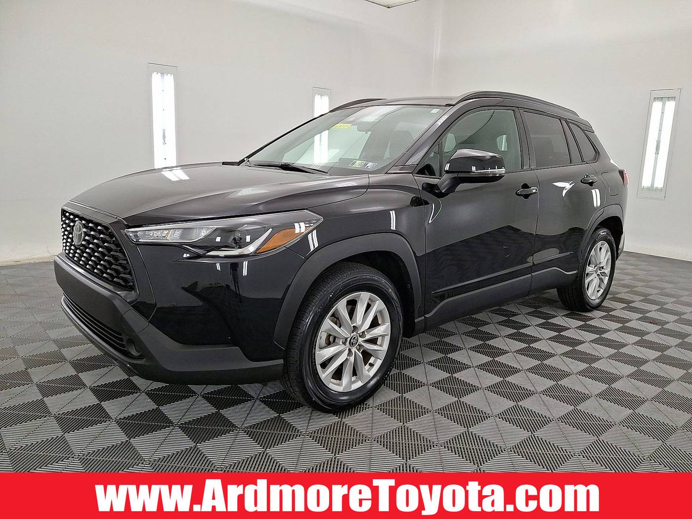 2022 Toyota Corolla Cross LE — SUV — 24,787 mi — Ardmore, PA