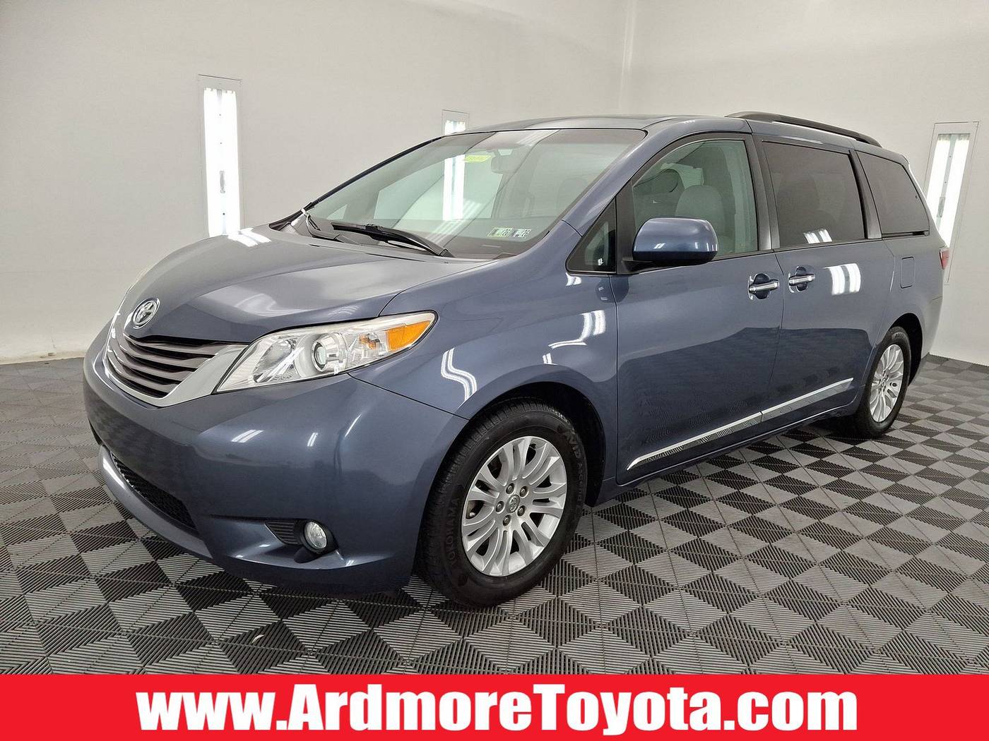 2017 Toyota Sienna XLE — Minivan — 79,836 mi — Ardmore, PA