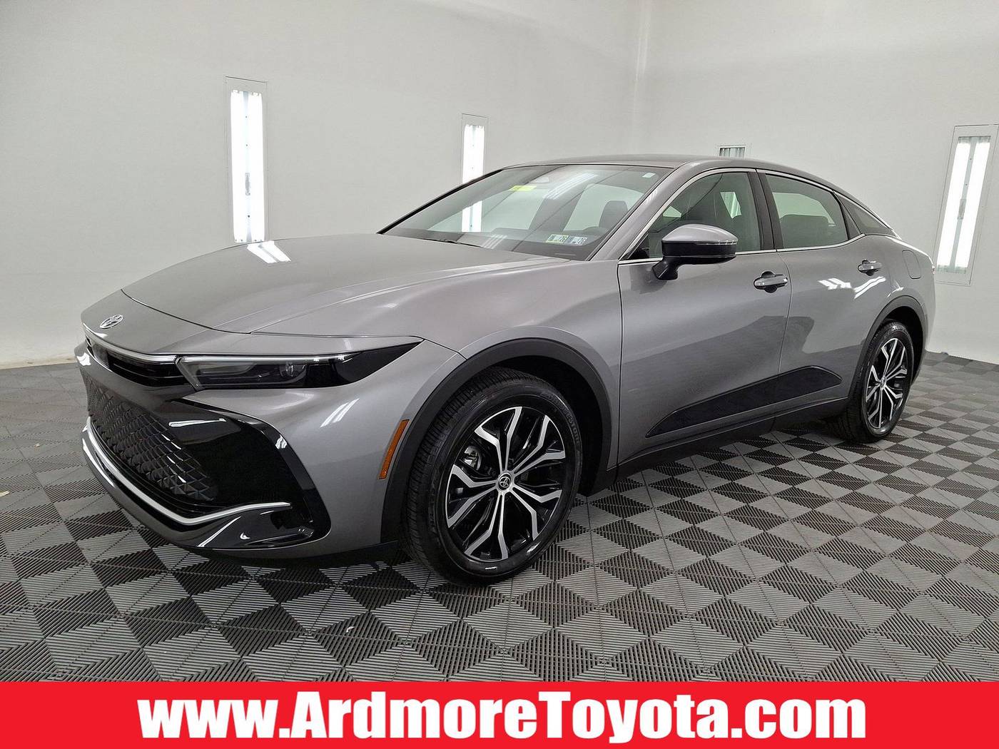 2025 Toyota Crown XLE — Sedan — 2,344 mi — Ardmore, PA