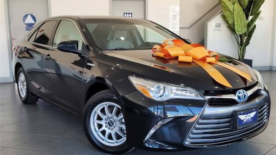 2017 Toyota Camry Hybrid LE — Sedan — 63,389 mi — Hayward, CA