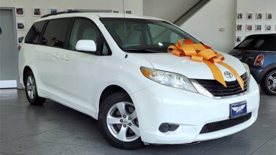 2011 Toyota Sienna LE — Minivan — 115,931 mi — Hayward, CA