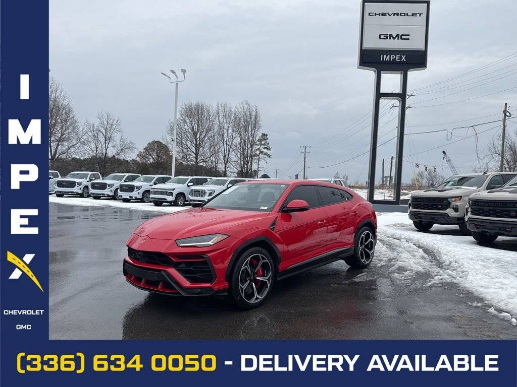 2022 Lamborghini Urus Standard
