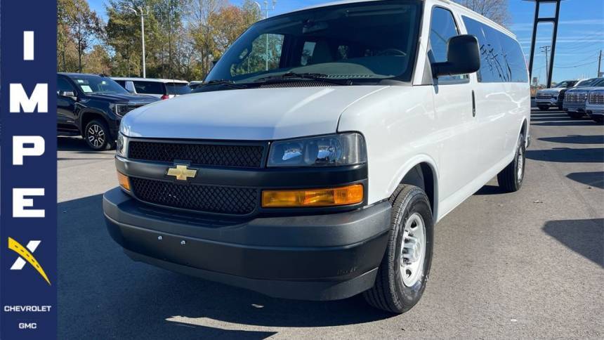 2024 Chevrolet Express Passenger LS — Passenger Van — 32 mi — Reidsville, NC